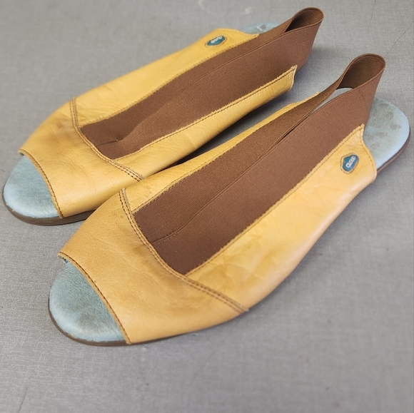 Cloud Caliber Peep Toe Slingback Leather Comfort Sandals 37 6.5 Summer - Picture 8 of 8